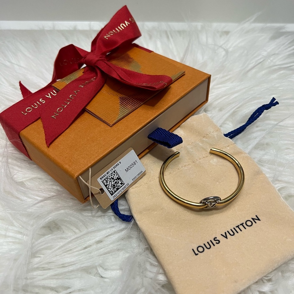 LV Bracelet - Picture 4 of 10